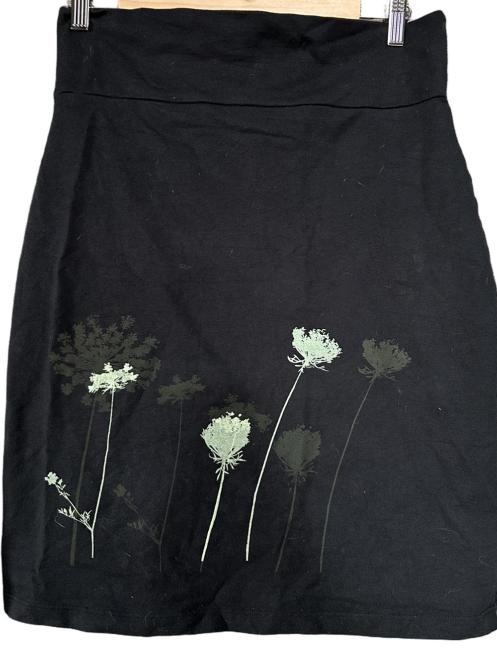 Smoking Lily Black A-Line Skirt with Pale Green Floral Print Size Large